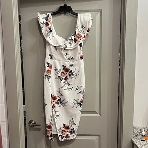 Luxxel Cream Floral Midi Dress